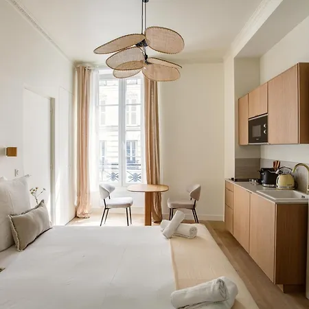 The Liberty Beige Montmartre * Parigi